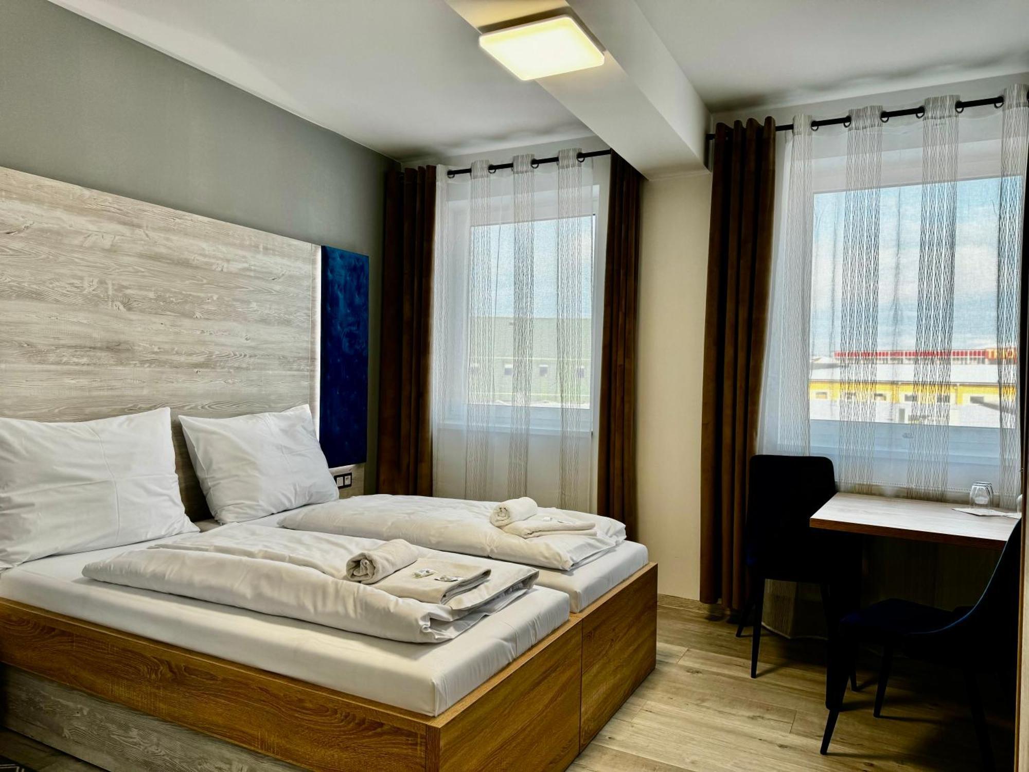 Acko Gurman Hotel นาเมสโตโว ภายนอก รูปภาพ